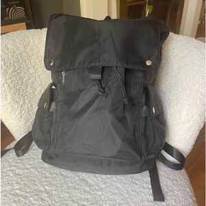 VGOCO Backpack, Waterproof, Lightweight Daypack Travel Fits 15.6Inch laptop NWT